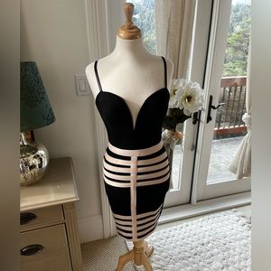 Sexy Snatched Plunge Bandage MIDI Dress NWT NWOT